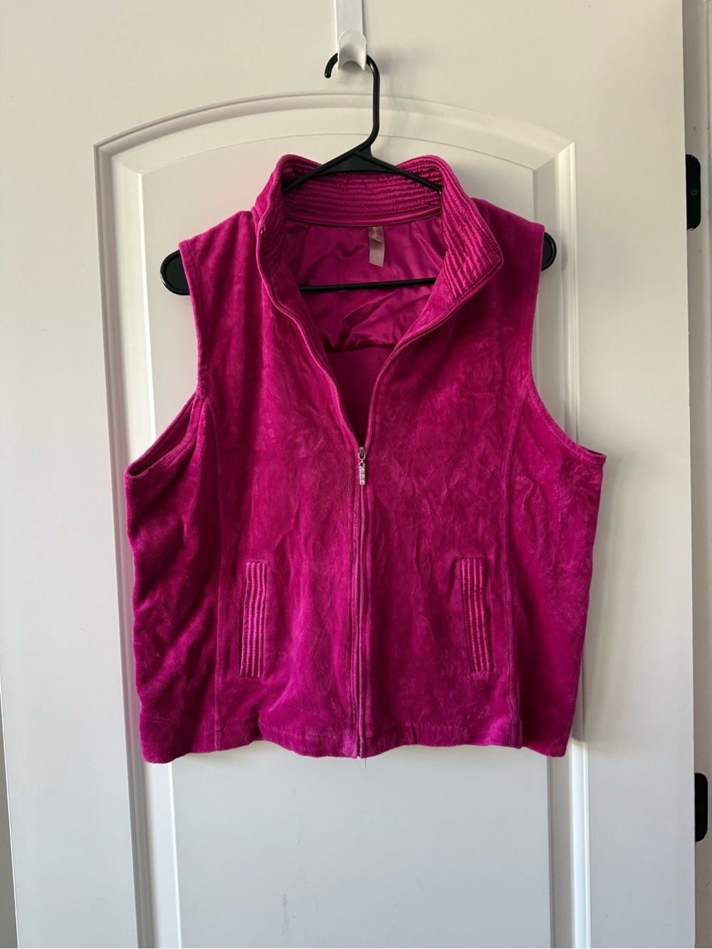 White Stag Fuchsia Zip-Up Plush Vest